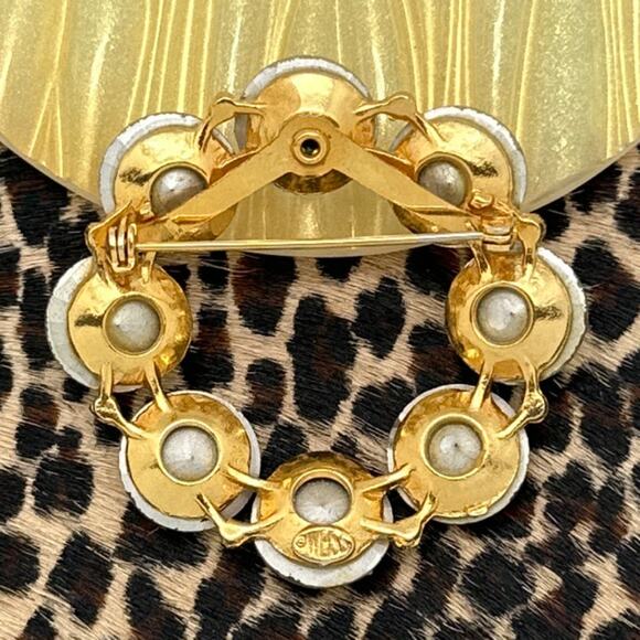 VINTAGE 1960s WEISS Goldtone Clear AB Rivoli Rhinestone Round Circle Pin Brooch - Picture 2 of 2